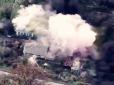 Знищена вщент: Спецпризначенці вдало скоригували вогонь HIMARS по ворожій командно-штабній машині (відео)