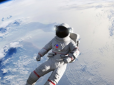 Порох, підгоріле м’ясо або тістечка: Астронавти NASA розповіли, чим пахне космос