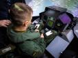 Британія показала випуск першої десятки пілотів ЗСУ, які навчалися на F-16 у Сполученому Королівстві