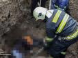Трагедія сталася під час ремонту: На Вінниччині під завалами ґрунту загинув чоловік (фото)