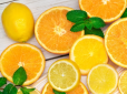 А ви це знали? Навіщо досвідчені господині розігрівають апельсин і лимон у мікрохвильовій печі