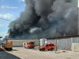 Мешканців закликали закрити вікна: У Кропивницькому спалахнула пожежа на 