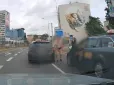 Поляк розбив пляшку об голову свого таксиста, почувши в нього 