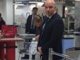 Канцлер з продуктовими сумками: Меркель застукали в супермаркеті (фото)