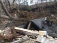 НП: У Києві обвалилась частина житлового будинку через зсув (фото)