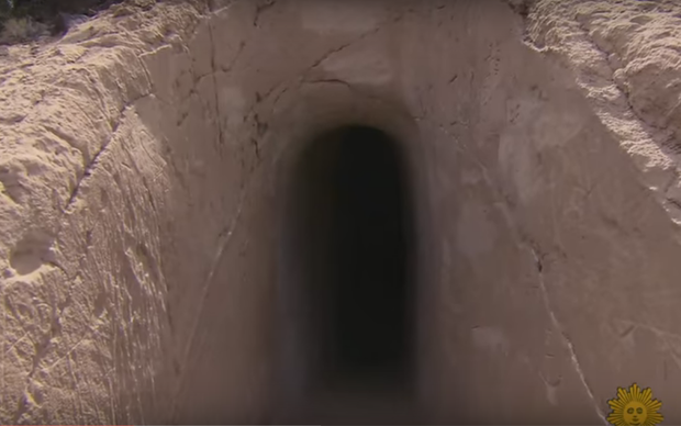 25 років самотності: відлюдник-мексиканець створив справжні чудеса у своїй печері (відео)