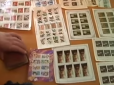 Несподівана знахідка: У Дніпрі чоловік знайшов скарб у власній поштовій скриньці (відео)