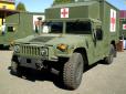 Збройні сили США передали українській армії автомобілі медичної евакуації (фото)