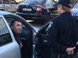 В Ужгороді патрульні застосували силу до нахабного водія (фото, відео)