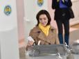 В Росію чи до Європи? З Молдови надходять повідомлення про високу явку виборців, нестачу бюлетенів  і перші результати