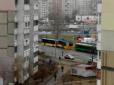 У Києві тролейбус розламався навпіл (фотофакт)