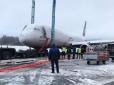Скрепи зганьбились по повній: Жертви аварійної посадки в Калінінграді кілька діб мерзнуть в аеропорту в очікуванні евакуації