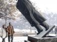 В Оттаве установят памятник падающему Ленину