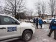 Замах на ОБСЄ: На Донеччині біля автомобіля міжнародних спостерігачів розірвалися міни