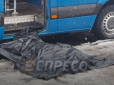 Зробив нахабі зауваження: У Києві на автобусній зупинці чоловік отримав смертельний удар ножем в серце (фото, відео)