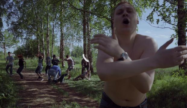 "Русский мир" показали страшним та безглуздим. Фото: скріншот з відео.