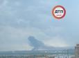 Стовп диму видно за кілометри: У Києві горить промзона