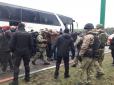 У Одесі спецпризначенці зняли з автобуса озброєних 
