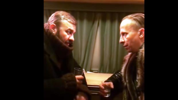 Пореченкова та Охлобистіна Зеленський влаштовує? Фото: скріншот з відео.
