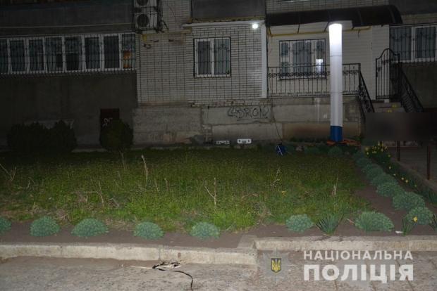 Коломійця вбили біля його квартири в будинку на вул. Садовій