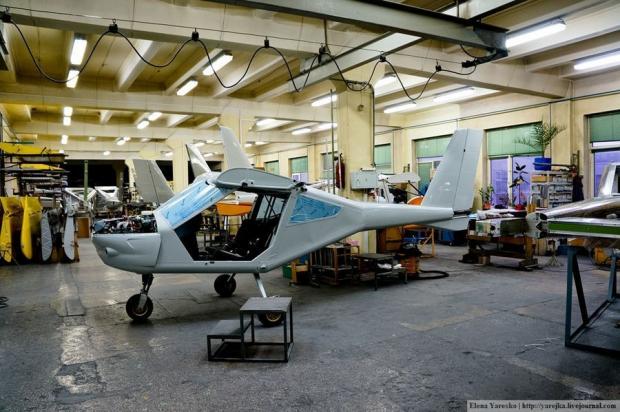 У селі Наливайківка хочуть розмістити завод з виробництва надлегких літаків. Фото: ЖЖ.