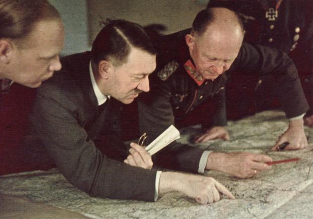 Гітлер теж любив збирати "исконные земли". Архівне фото.