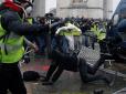 По заслугах? На протестах у Парижі побили російську пропагандистку (відео)
