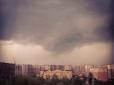 Потужний ураган накрив українську столицю (фото, відео)