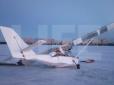 Крило надломилося: У Росії впав літак, є постраждалі (фото)