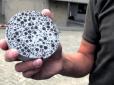 Дихає та змінює кольори: Іспанські вчені створили живий бетон