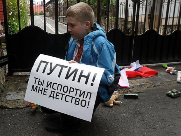 Кожна десята жертва війни на Донбасі - це дитина. Фото: соцмережі.