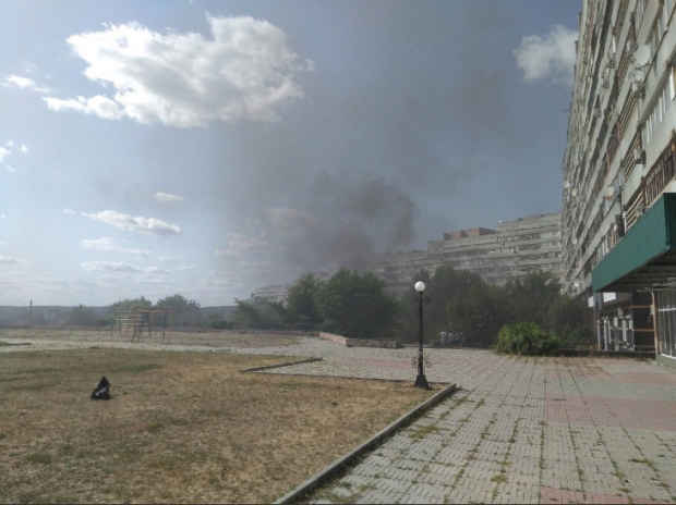 Пожежа у Луганську. Фото: Твіттер.
