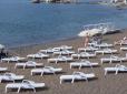 Хіти тижня. Камені з неба: У мережі порівняли фото пляжів  Криму і Бердянська