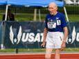 Всім би так: 96-річний бігун побив світовий рекорд