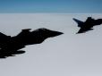 Росія відправила 9 військових літаків у Європу. НАТО підняло в небо винищувачі