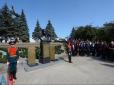 Схожий на Брежнєва: Українці висміяли пам'ятник Захарченку в окупованому Донецьку (фото)