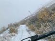 Дітям дозволили не ходити до школи: Російське місто на початку осені засипало снігом (фото, відео)