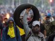 Неприємні паралелі: Еквадор охопило криваве повстання проти президента, який до 2017 року був фахівцем зі сміхотерапії і теорії гумору