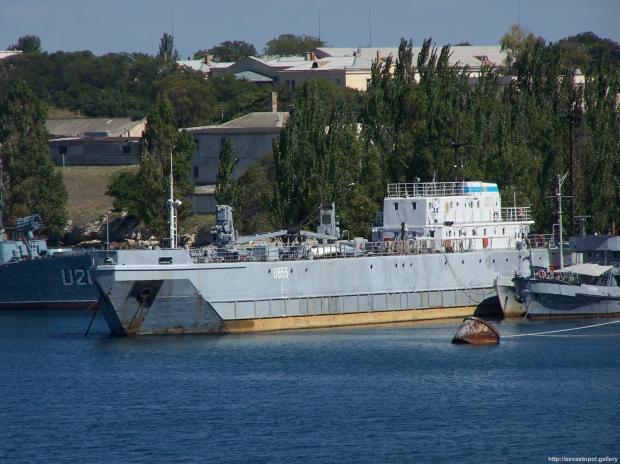 Плавсклад Золотоноша (U855) ВМС ЗС України
