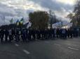 На вулиці вийшли тисячі людей: В Україні противники земельної реформи перекривають дороги (фото, відео)