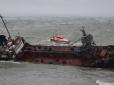 В Одесі госпіталізували моряків з аварійного танкера 