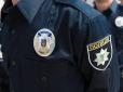 Намагався затримати психа з сокирою: В Одесі постраждав патрульний поліцейський