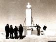 Ювілей одного з найбезглуздіших ідеологічних звершень СРСР: 60 років тому радянські полярники встановили пам'ятник Леніну у найвіддаленішій точці Антарктиди - 