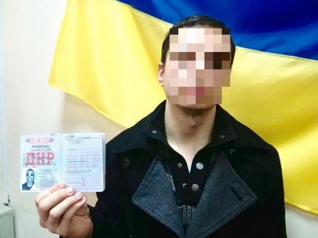 "600 осіб уже тут": як терористи з "Л/ДНР" легалізуються в Україні