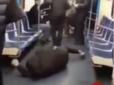 Скрепи панікують: У Москві заарештували пранкера, який прикидався в метро жертвою коронавірусу (відео)