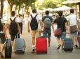 Ні ногою! Кабмін заборонив українцям залишати країну для туристичних подорожей