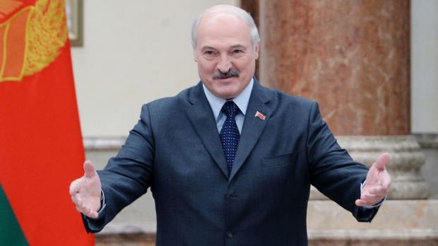 Лукашенко вважає коронавірус психозом і карантин не вводить