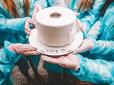 Будні скреп: У Росії кондитери почали робити торти у формі туалетного паперу (фото)