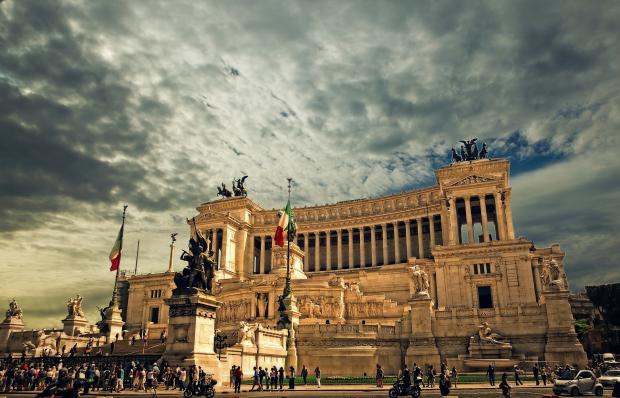 Италия возместит затраты на отпуск внутри страны