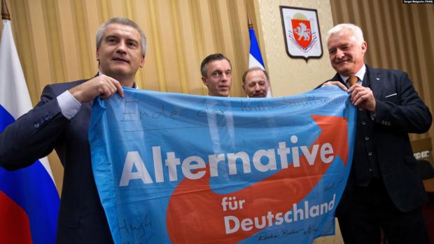 Сергей Аксенов с представителями крайне правой партии "Альтернатива для Германии". Оккупированный Симферополь, 8 февраля 2018 года